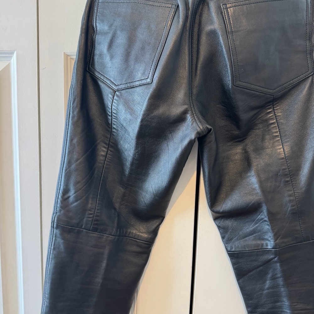 Vintage Hugo Buscati Genuine 100% Leather
Black Pants - Picture 11 of 13